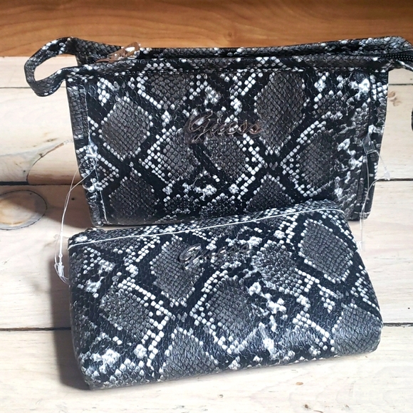 Guess bag (2 pieces) - Picture 1 of 4